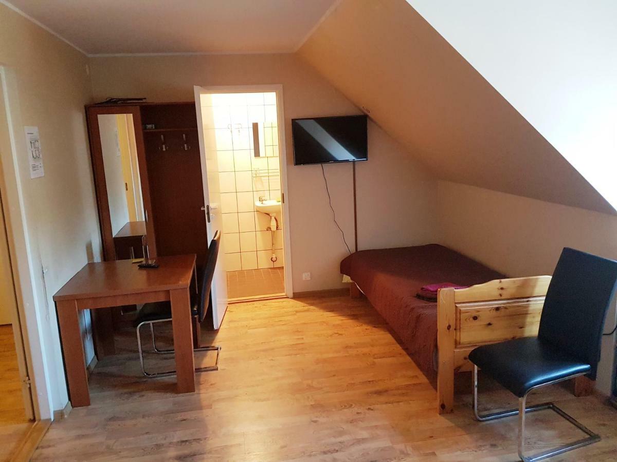 Maerjamaa Hostel Exteriör bild